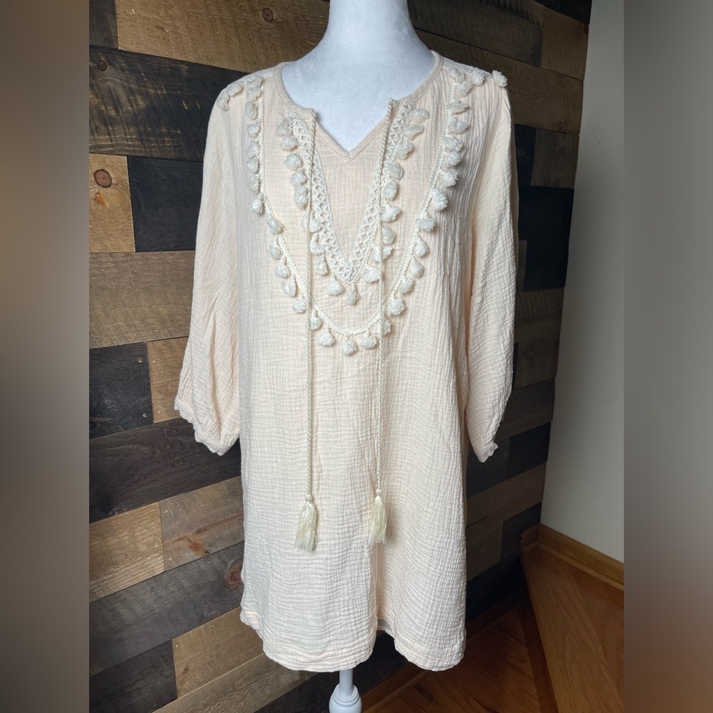 Umgee Peach Boho Gauzy Cotton Tassel 
Popover Spring Tunic, Size Medium